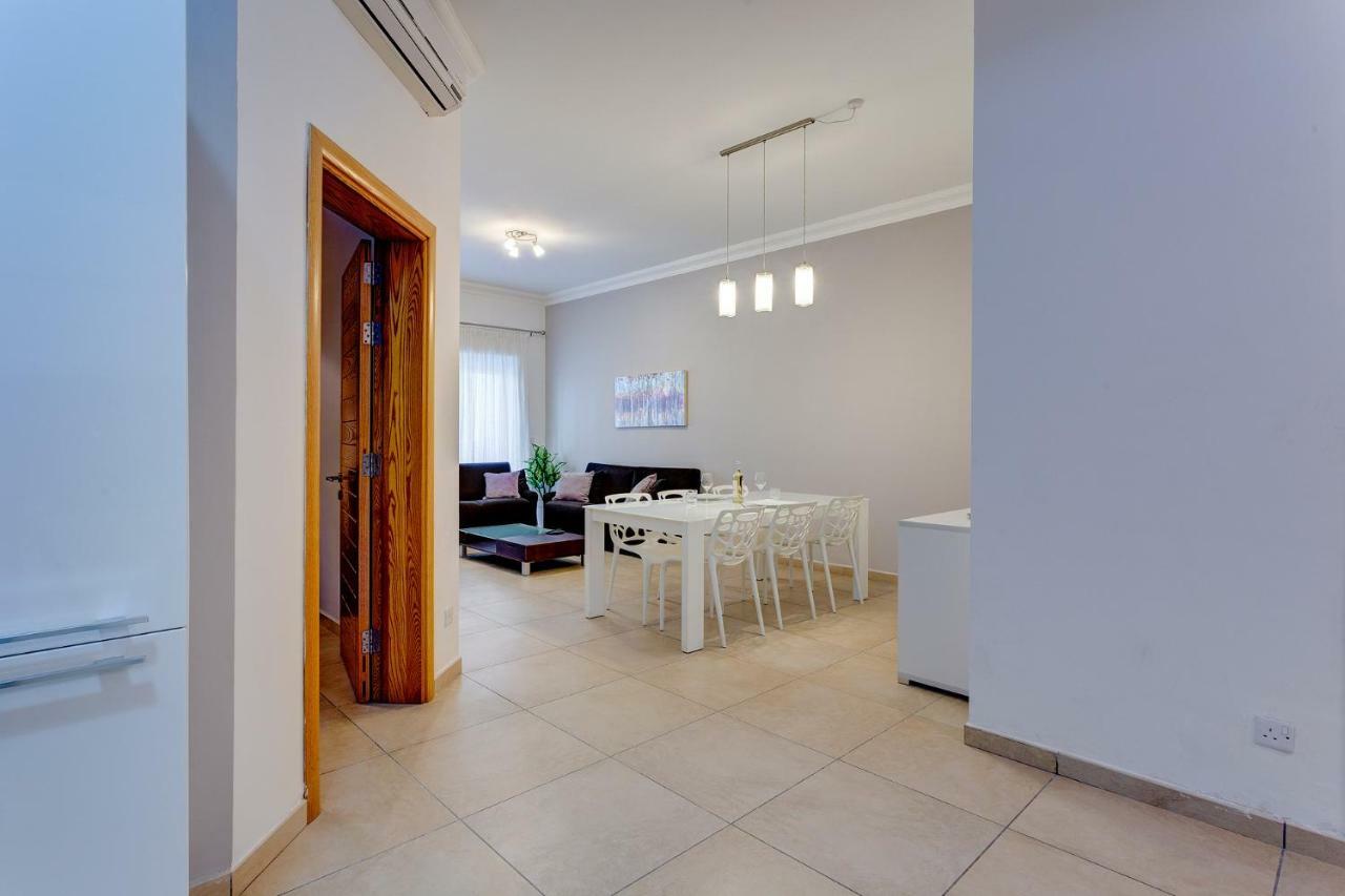 Gorgeous Apartment With Terrace In Fort Cambridge, Pool Sliema Esterno foto